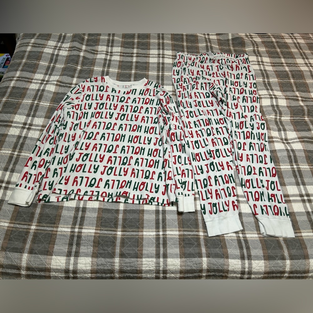 Carter's Adult Red and Green Christmas Pajamas - Picture 5 of 7